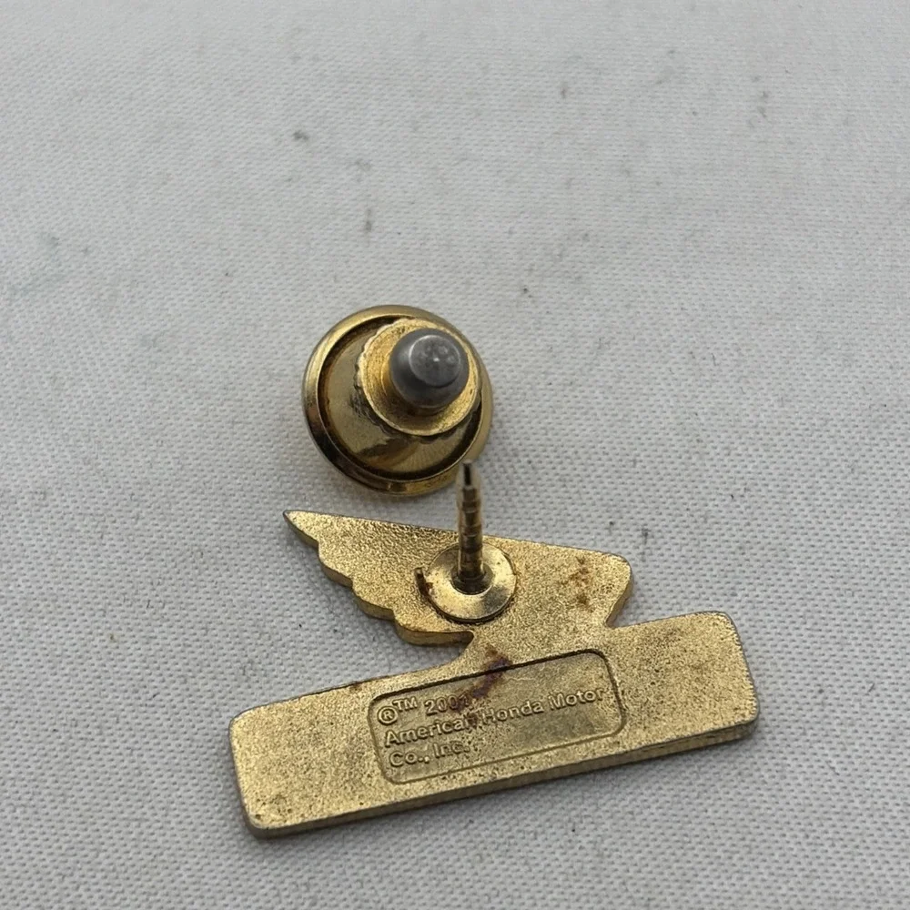 Honda Motorcycles Rider’s Club Of America Lapel Hat Pin Gold Tone Wing 2001
